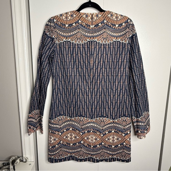 BCBG Maxazria - Alina Mini Shift Dress - Boho Long Bell Sleeves - XS - Picture 7 of 11